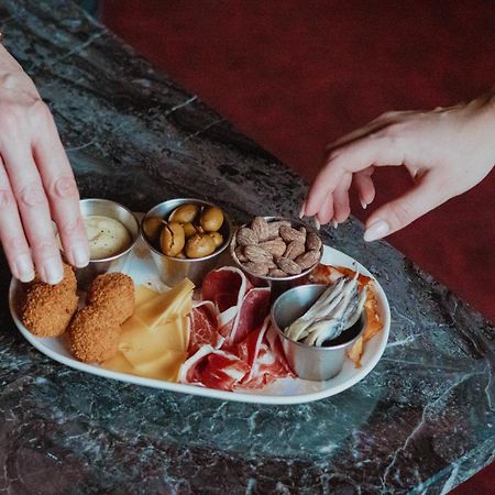 Grand Boutique Hotel-Restaurant Huis Vermeer Девентер Екстер'єр фото
