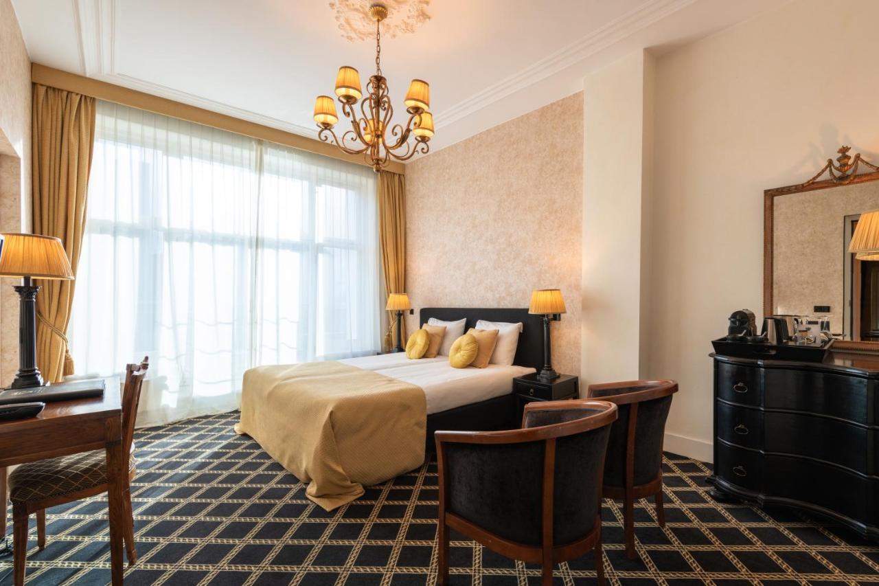 Grand Boutique Hotel-Restaurant Huis Vermeer Девентер Екстер'єр фото