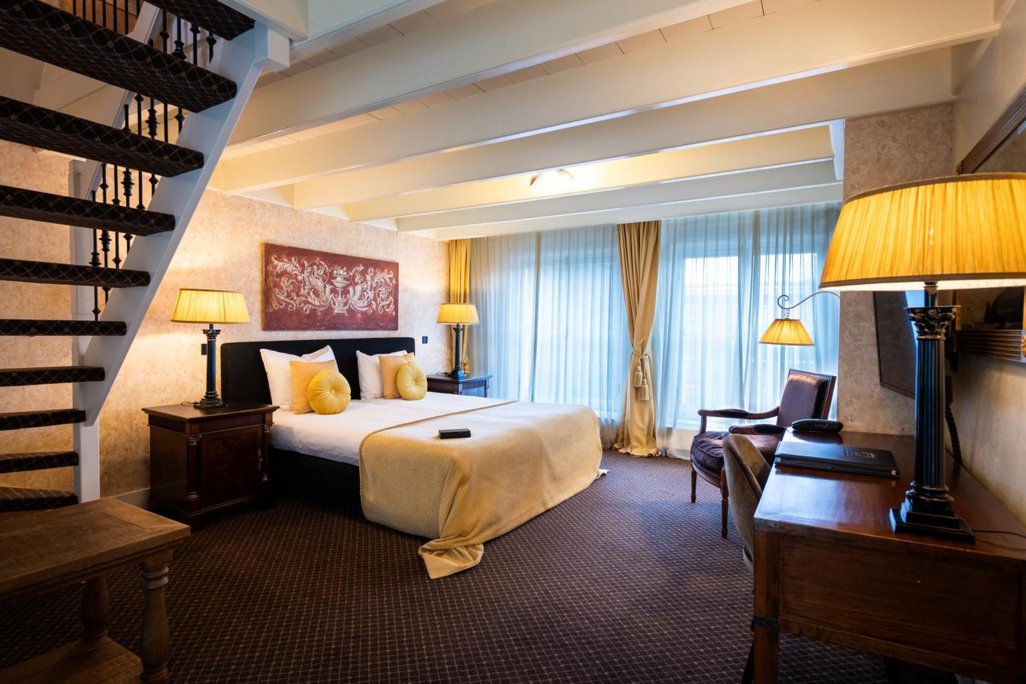 Grand Boutique Hotel-Restaurant Huis Vermeer Девентер Номер фото